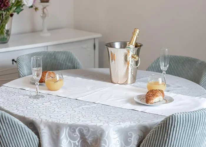 Flora Apartment Split